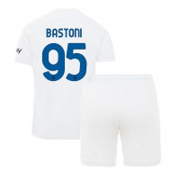 Inter Milan Alessandro Bastoni #95 Bortaställ Barn 2023-24 Korta ärmar (+ Korta byxor)